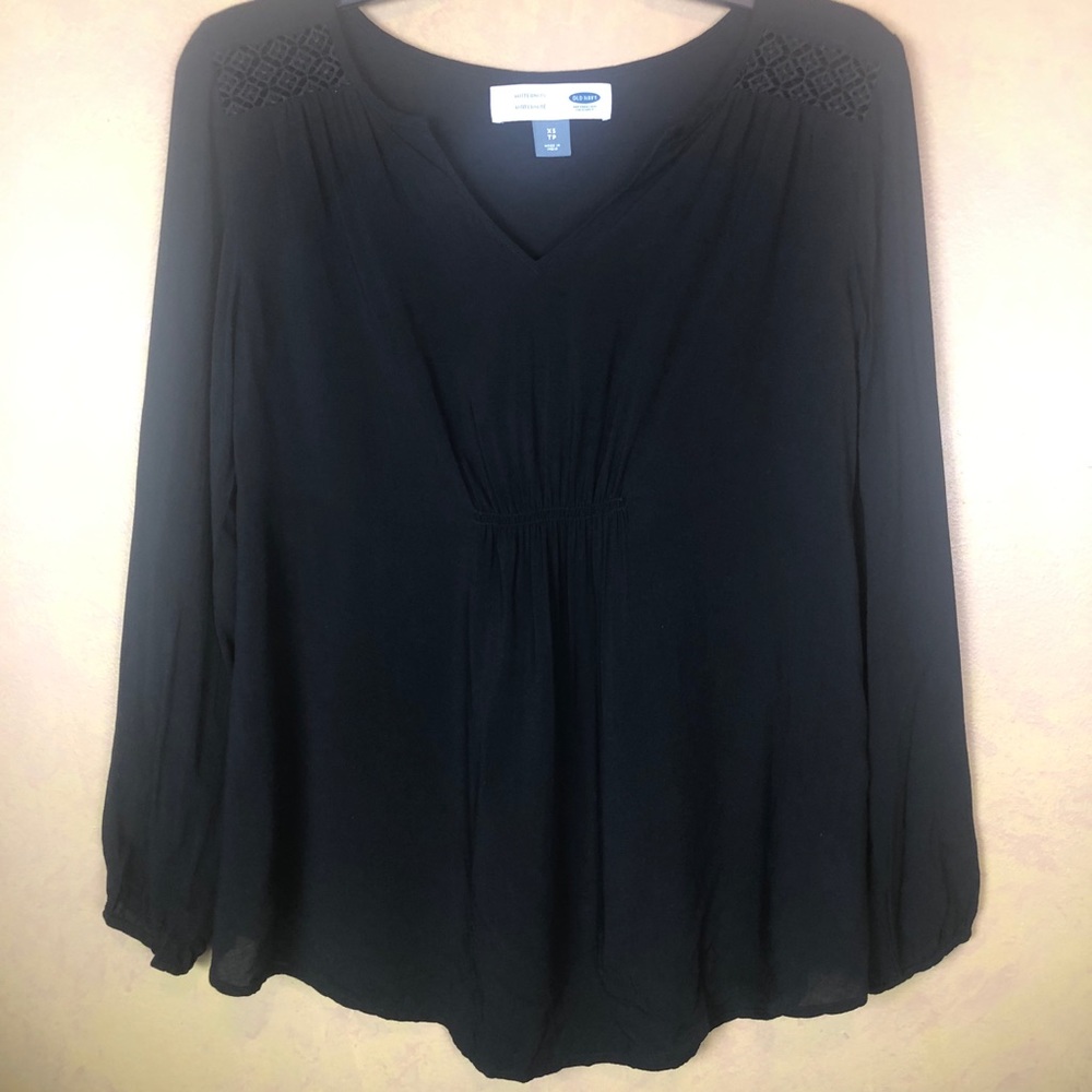 Women’s maternity top, size XS